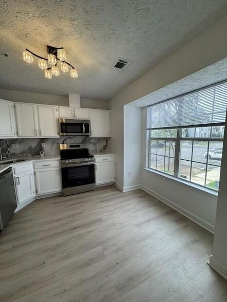 Building Photo - 172 Azalea Ct