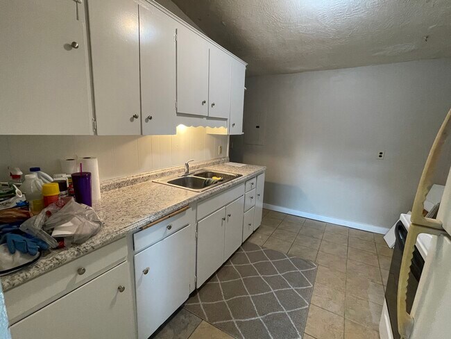 Building Photo - 5421 N 37th St