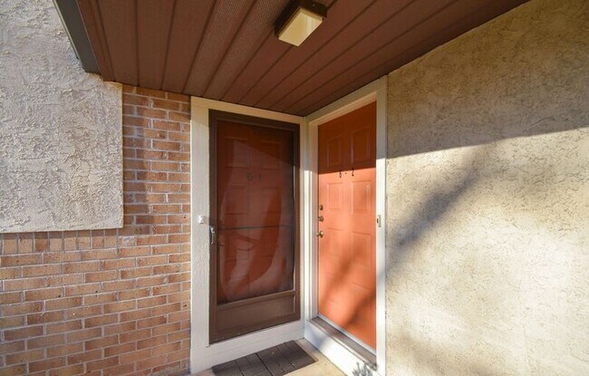 Building Photo - 6 Aspen Way