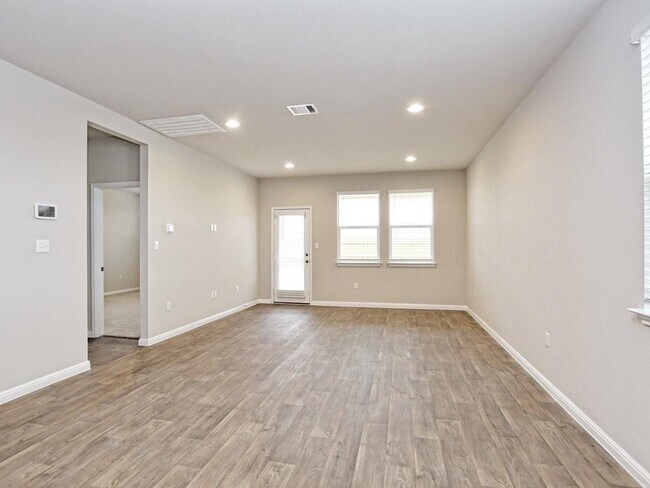 Building Photo - 610 Roaring Fork Ln