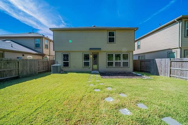Building Photo - 14350 Persimmon Woods Dr