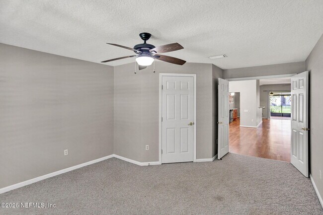Building Photo - 1325 Fairway Village Dr