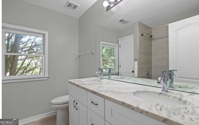 Building Photo - 3520 Mystic Dr
