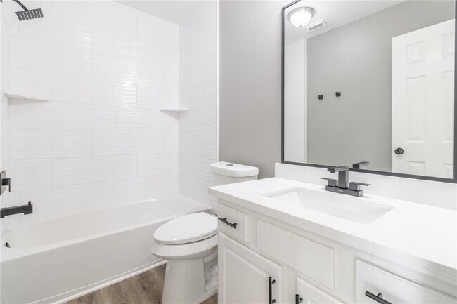 Building Photo - 2519 Flycatcher Cove Dr
