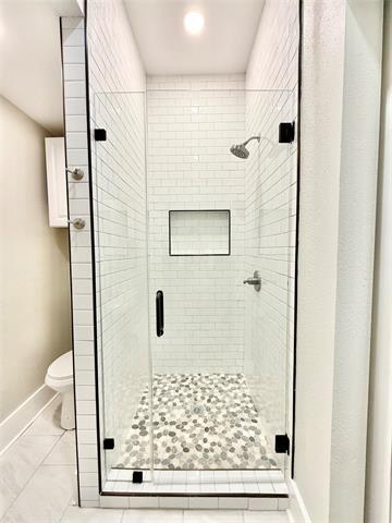 Building Photo - 1201 E Lamar St