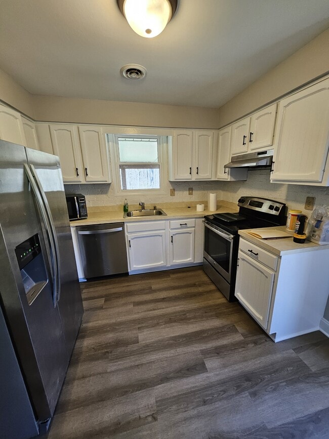 Building Photo - 4738 Grand Valley Rd