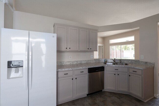 Building Photo - 2711 Breakwater Ct