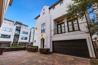 Building Photo - 1406 Hickory St