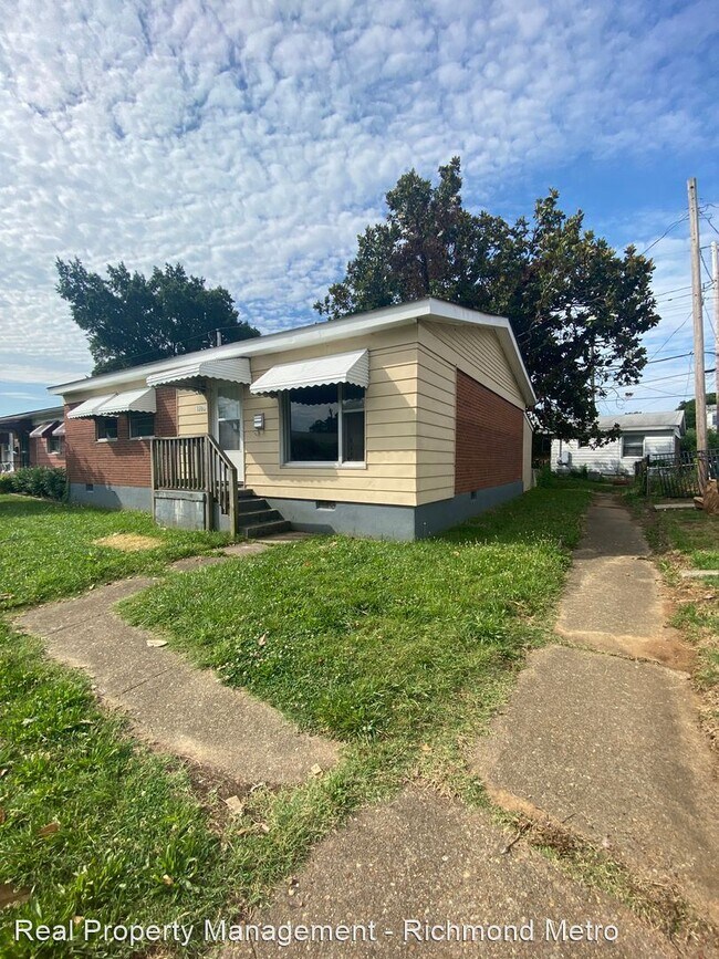 Building Photo - 3 br, 1.5 bath House - 1005 Kinney Street