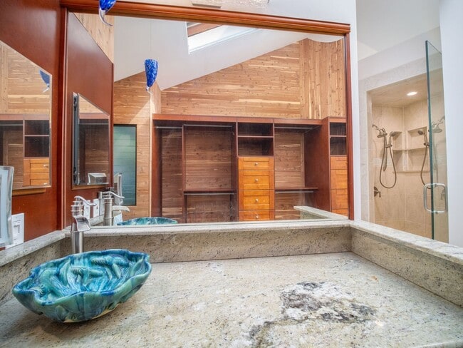Building Photo - Beautiful Furnished, 2 Bed, 3 Bath, Gated Wailea Kai Home with Saltwater Pool and OceanView