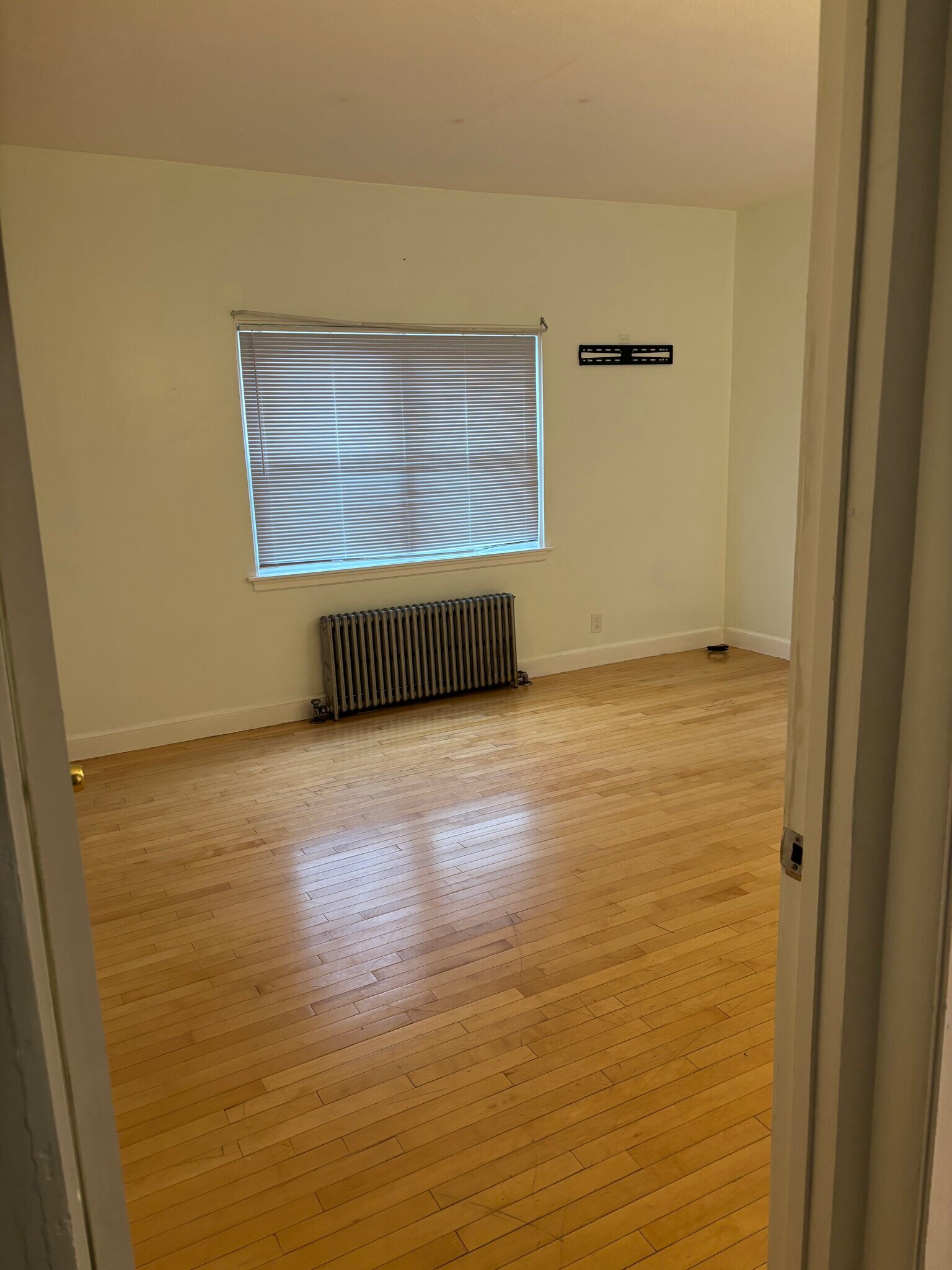 Building Photo - 103 Essex St