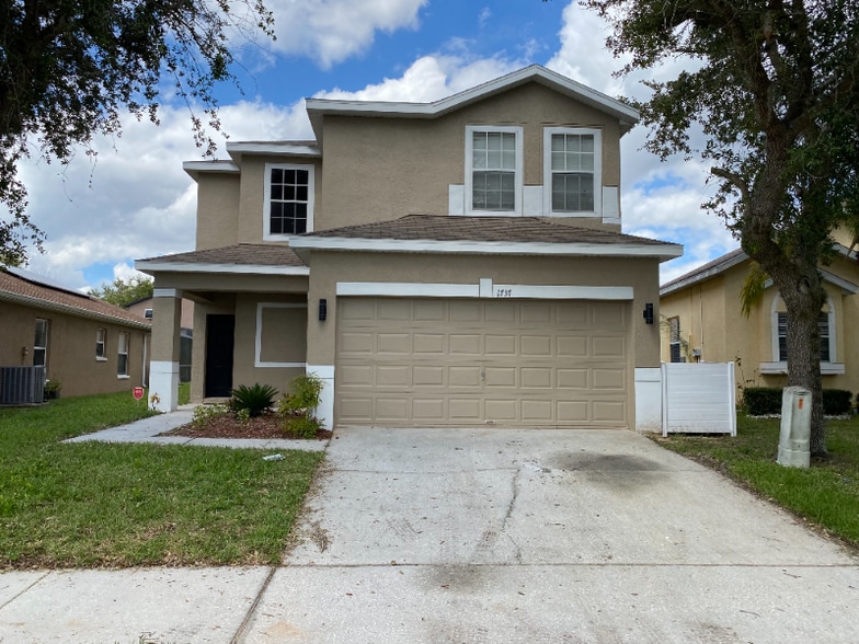 Building Photo - 1737 Royal Ridge Dr