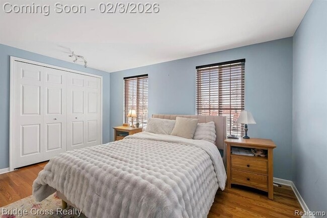 Building Photo - 4811 Mansfield Ave