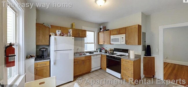 Building Photo - 378 Washington St