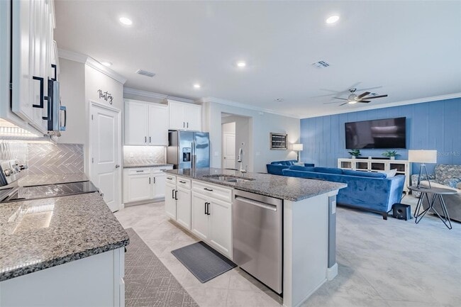 Building Photo - 31565 Cannon Rush Dr