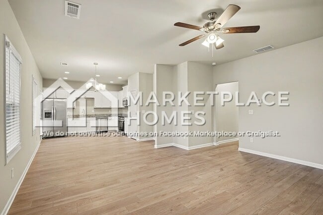 Building Photo - 215 W L Miller Dr