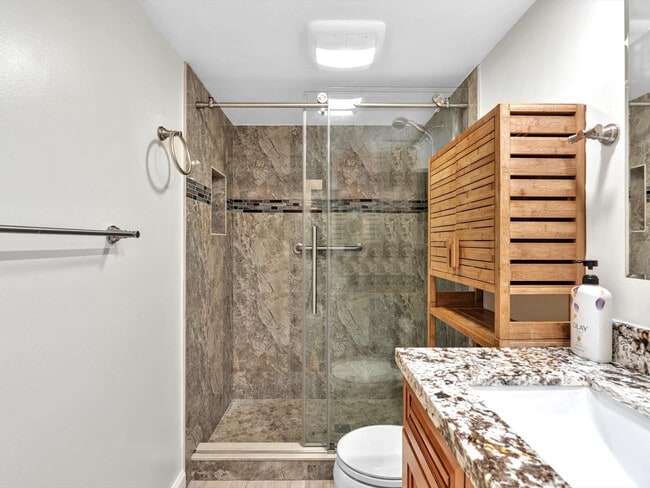 Building Photo - 4182 S Pine Island Rd