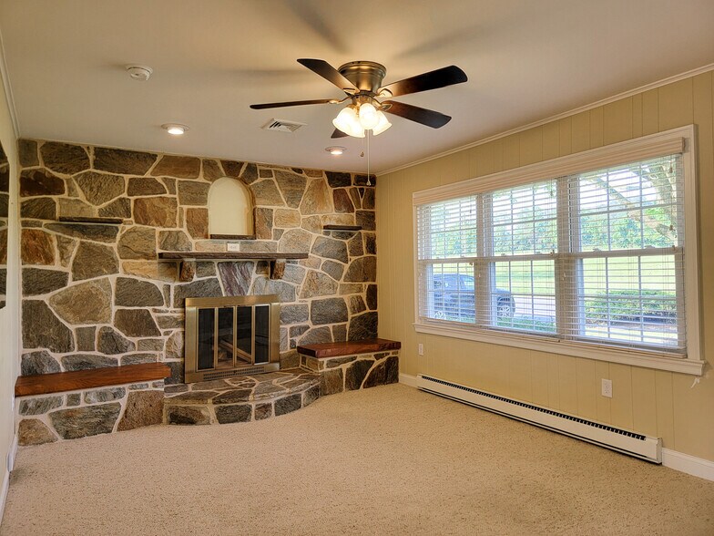 Building Photo - 2132 Kramer Mill Rd