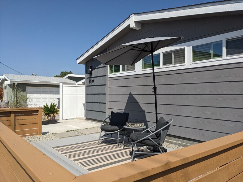 Building Photo - 8422 Highwood Dr