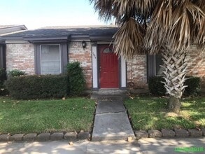 Building Photo - 1521 Barcelona Way Dr