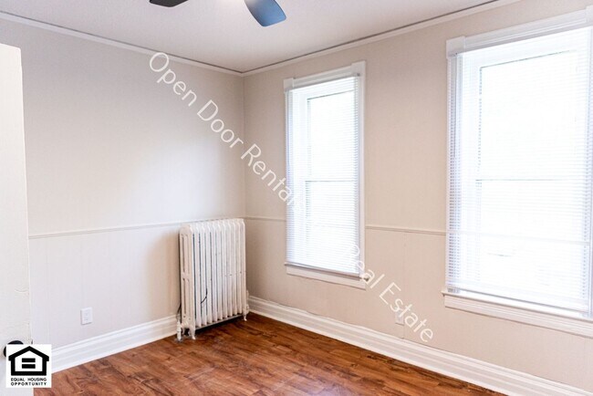 Building Photo - 846 Columbia Ave