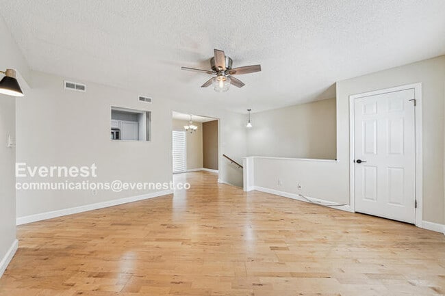 Building Photo - 1521 Oriole Ln