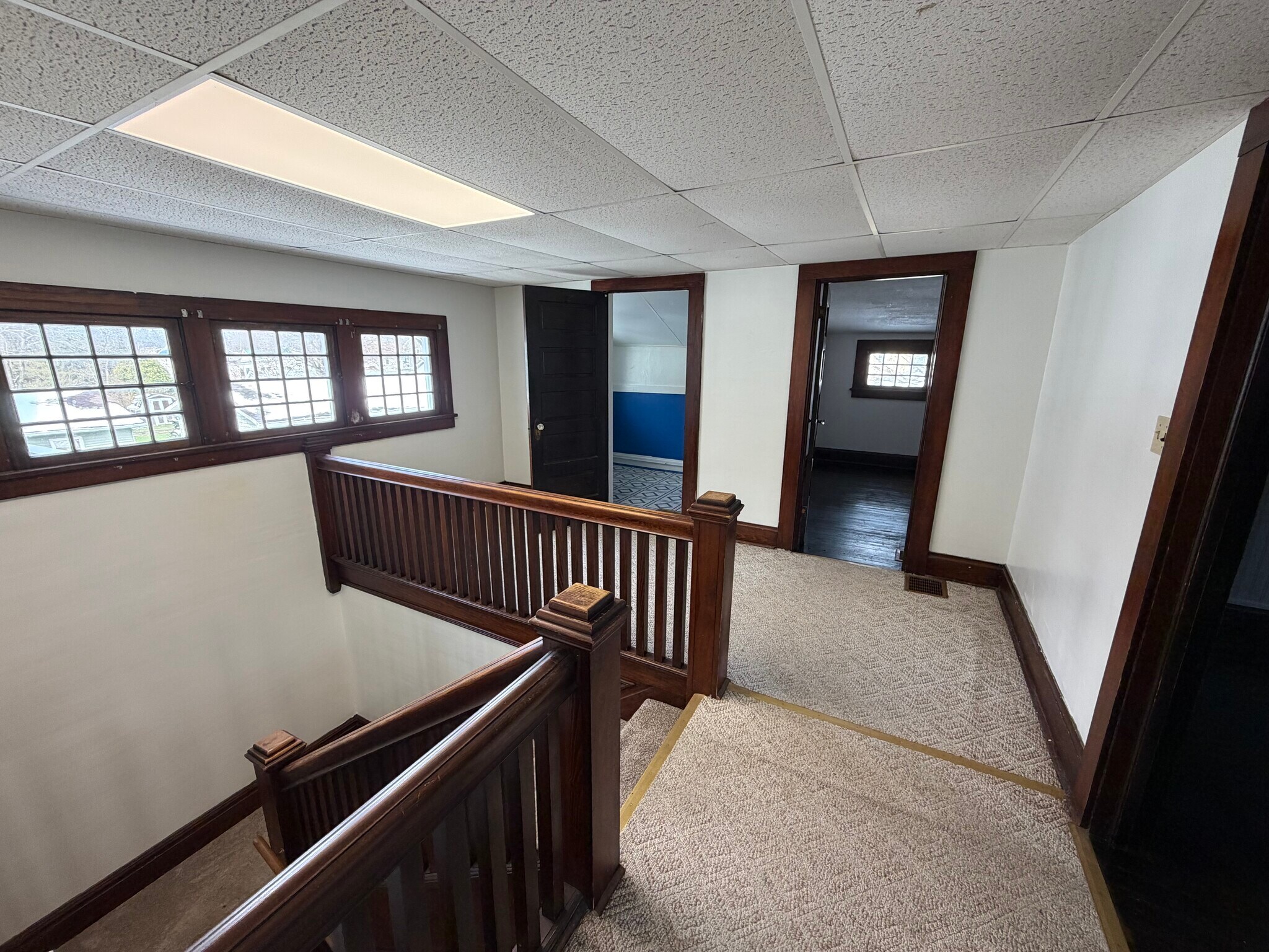 Building Photo - 44 Lebanon Ave