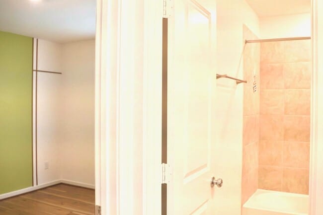 Building Photo - 17631 Carnation Gln Dr