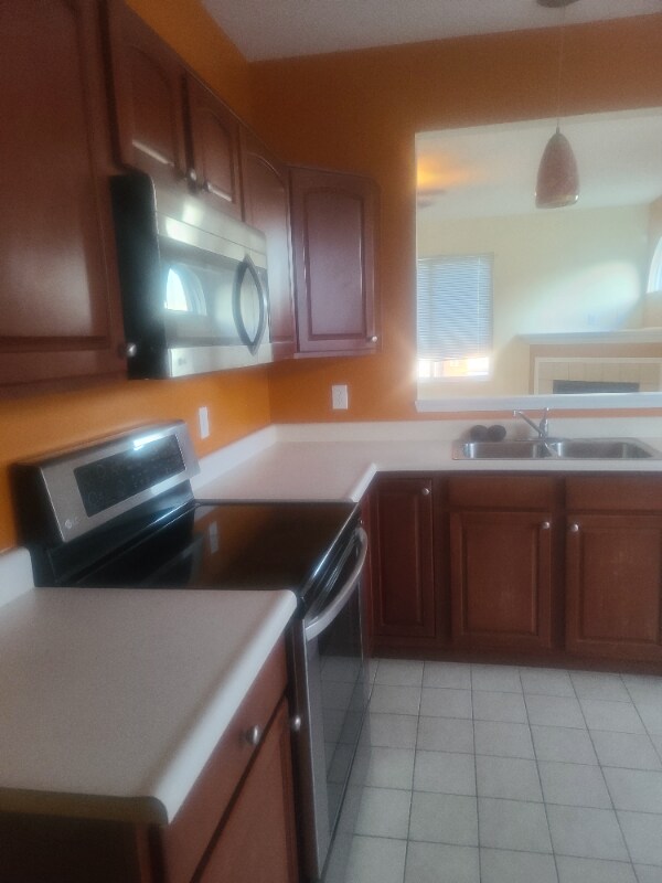 Building Photo - 2459 Aldermont Ct