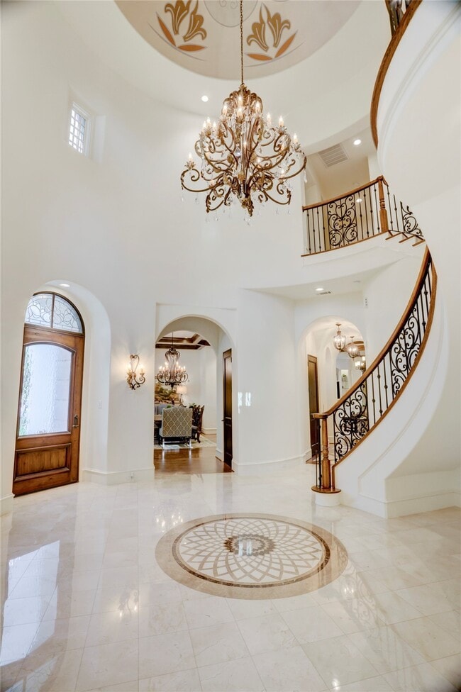 Building Photo - 5015 Jason St