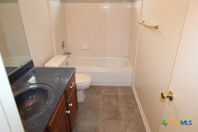 Building Photo - 3615 Coral Bay Ln
