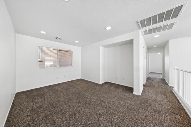 Building Photo - Beautiful Providence 3 Bedroom + Loft Home