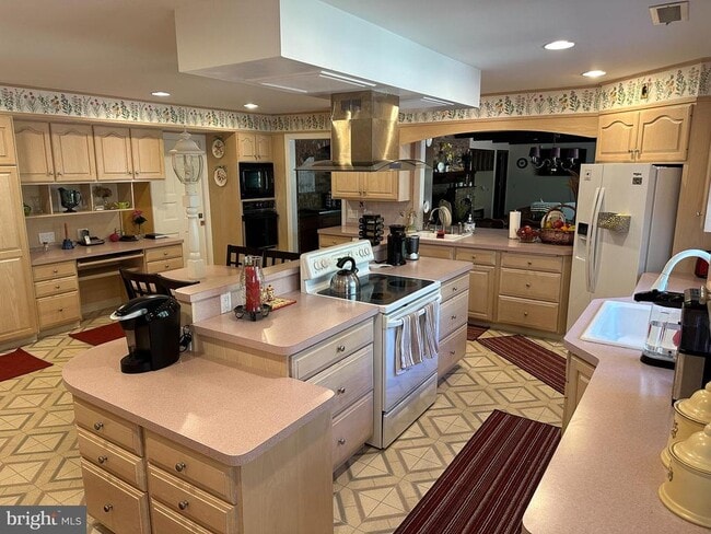 Building Photo - 600 Glenside Rd