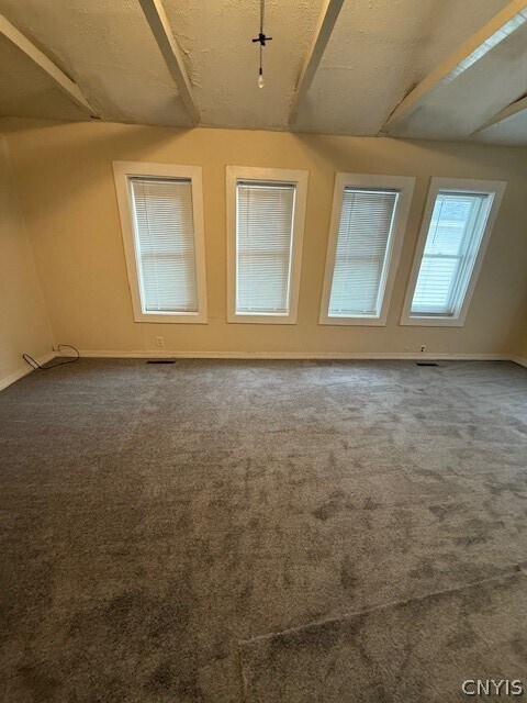 Building Photo - 32 Grove St