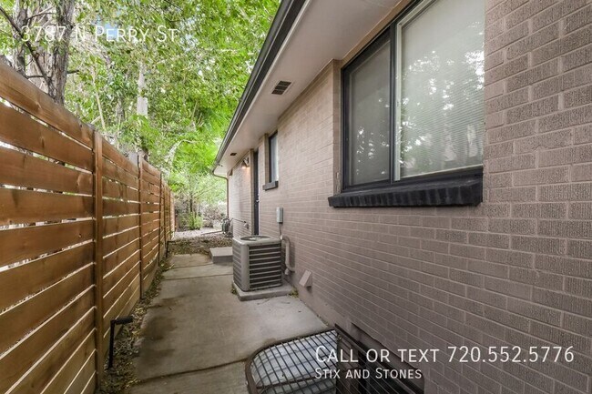 Building Photo - 3787 Perry St