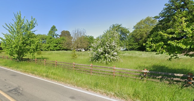 Building Photo - 21100-21106 NW Reeder Rd