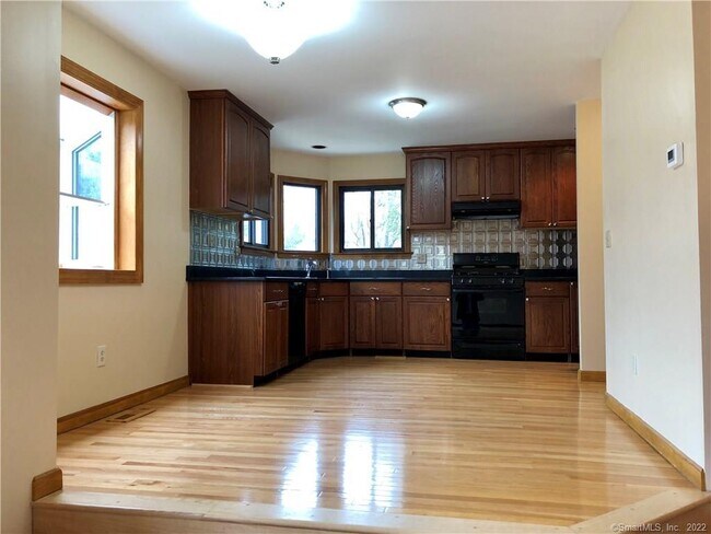 Building Photo - 1101 Mill Pond Dr