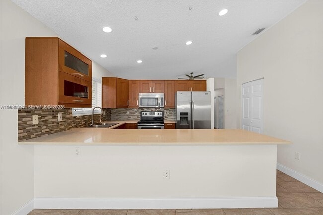 Building Photo - 113 Danielle Ct