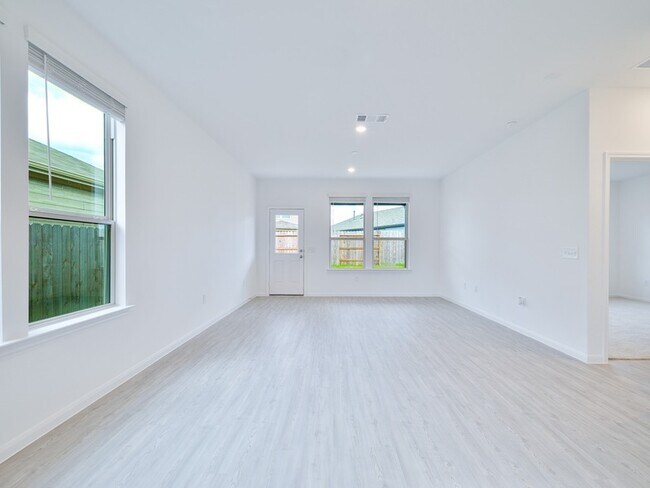 Building Photo - 14984 Rustic Moon Rd