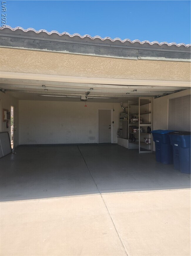Building Photo - 564 Ridgeway Rd