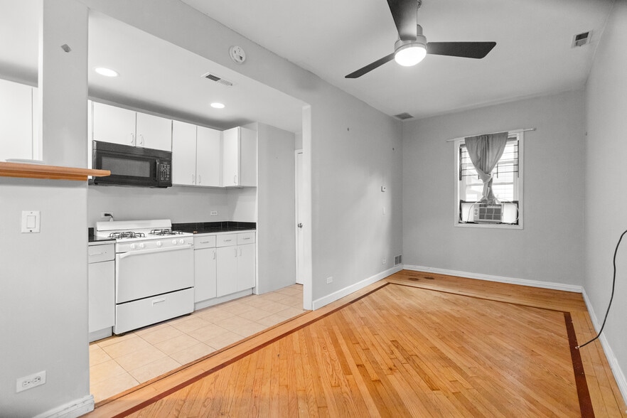 Building Photo - 2610 W Rice St