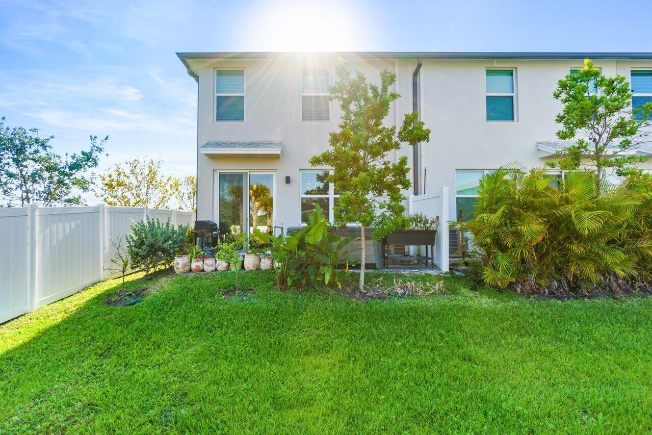 Building Photo - 4062 Hot Springs Ave