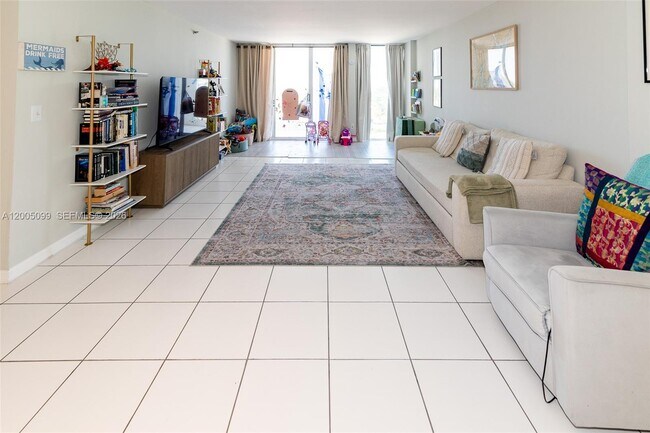 Building Photo - 9341 Collins Ave
