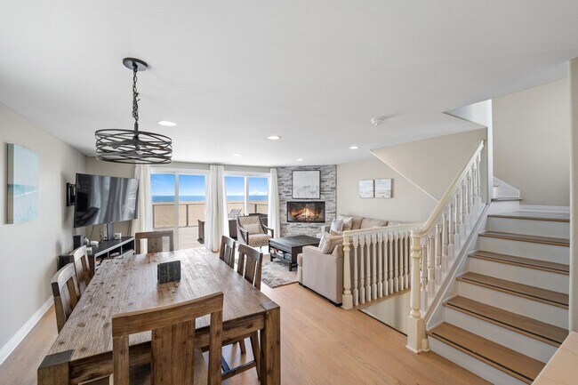Building Photo - 5 Bedroom + 4 Bathroom Home  | Ocean Opulence | Furnished Monthly Rental