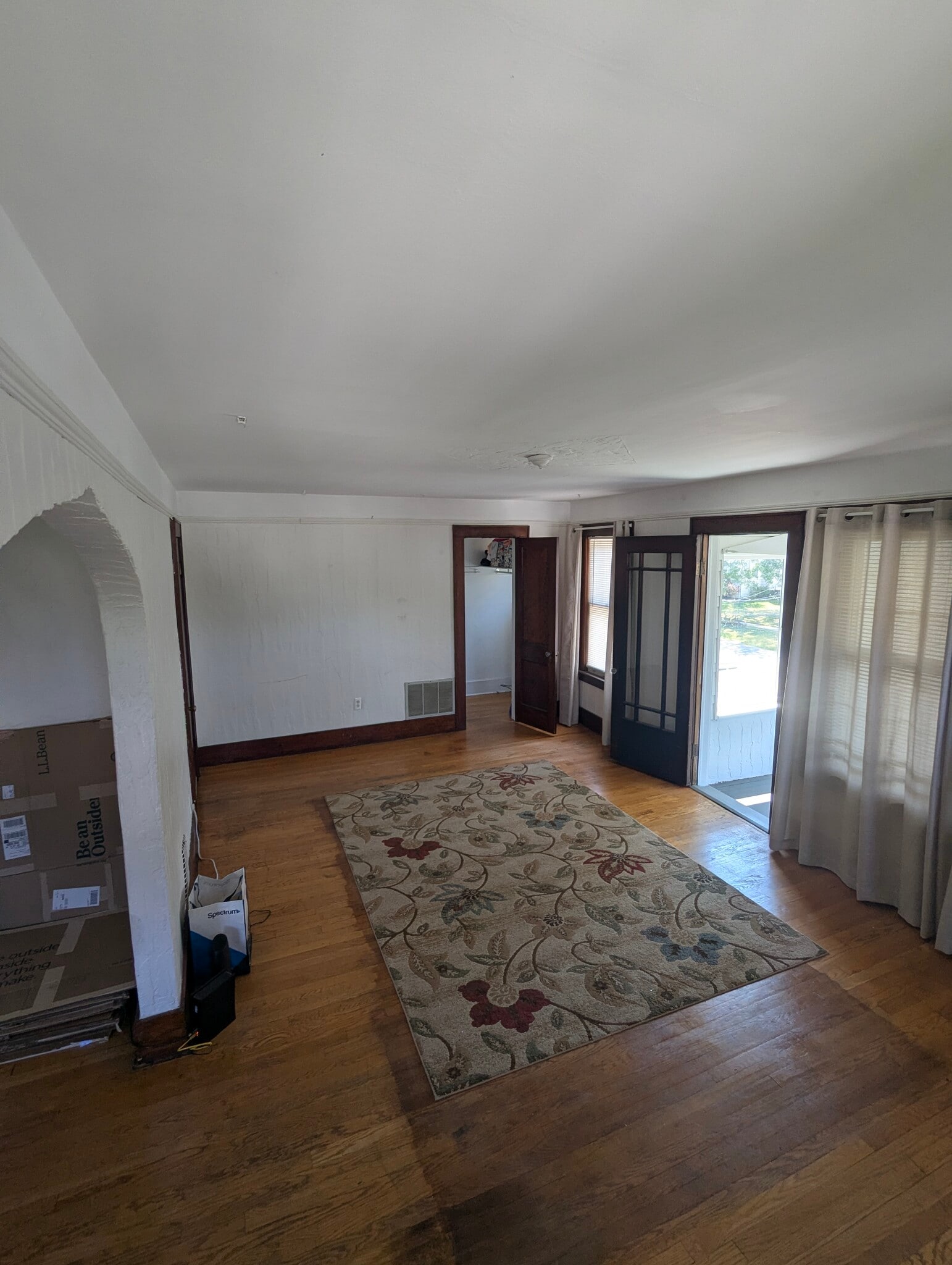Building Photo - 534 Kenwick Dr
