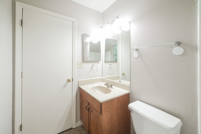 Building Photo - 1631 Pecan Log Pl