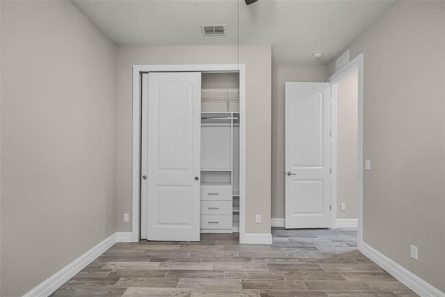 Building Photo - 5029 Hartwell Ct