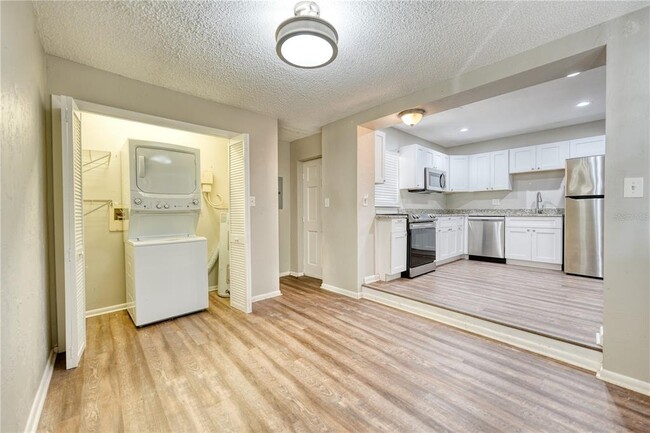 Building Photo - 8086 28th Ave N