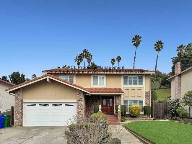 Building Photo - 4 Bedroom Home in Hayward Heights | Hayward Hills | Spacious Layout | Quiet Neighborhood