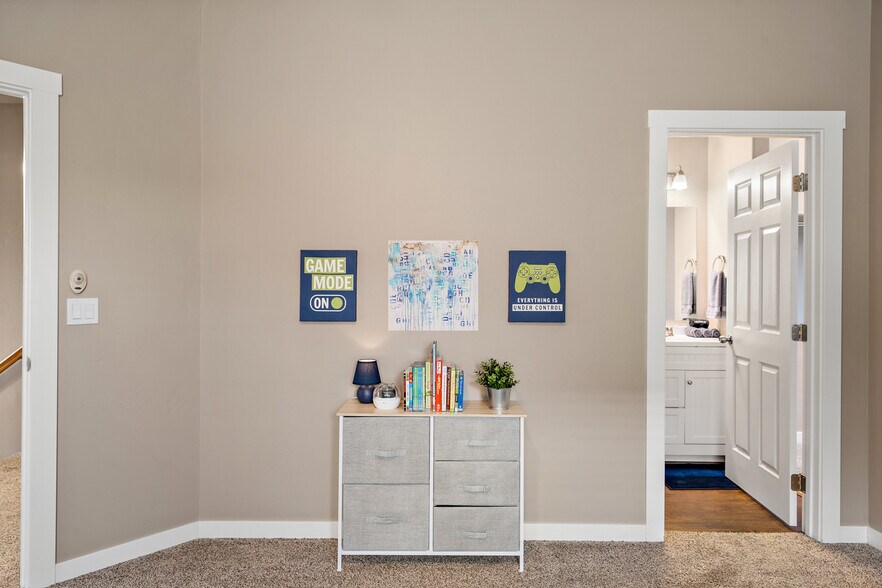 Building Photo - 2900 N Villere Ln